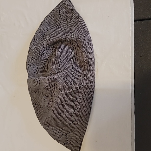 Kufi - Picture 4 of 4